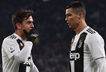 Cạ cứng Ronaldo công khai tỏ tình với Barca