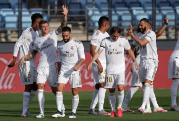 Siêu sao tỏa sáng, Real tiến sát ngôi đầu