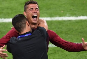 Góc nhìn độc giả: Bóng đá thiếu cảm xúc là bóng đá chết