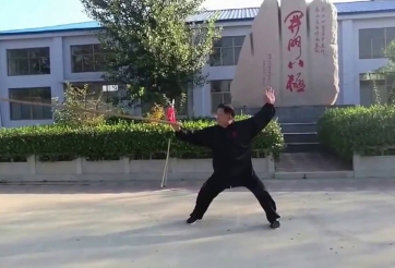 VIDEO: Sư phụ Bát Quái Chưởng bị học sinh MMA đánh bất tỉnh sau 10 giây