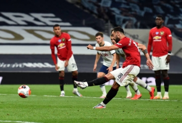 Fernandes tỏa sáng, MU thoát thua ngoạn mục trước Tottenham