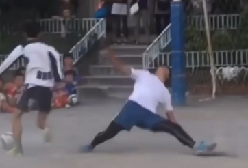 VIDEO: 3 triệu lượt xem pha lừa bóng siêu hạng của cầu thủ châu Á