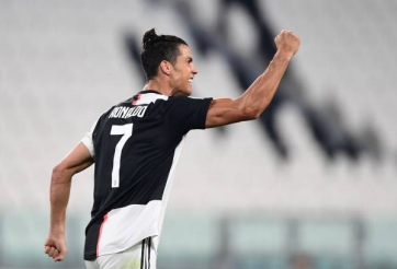 Ronaldo rực sáng giúp Juve hủy diệt Lecce