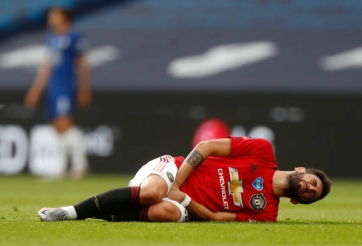 Bruno Fernandes khiến MU mất cả 'núi' tiền