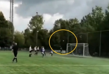 VIDEO: Siêu phẩm để đời của Ronaldinho được sao nhí tái hiện hoàn hảo