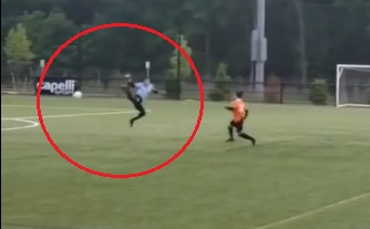 VIDEO: Từ tội đồ Karius hóa thành Neuer chỉ sau 3 giây