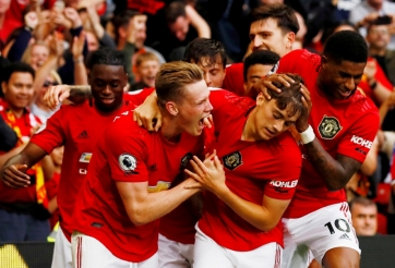 Chuyển nhượng tối 28/8: MU sắp công bố 2 tân binh từ Barca và Real