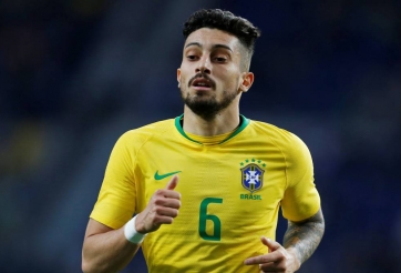 Tuyển thủ Brazil đề nghị gia nhập MU