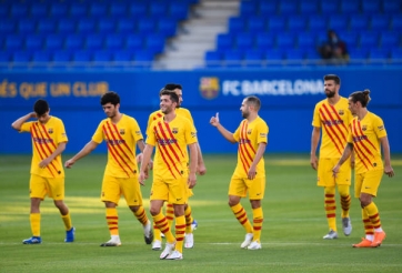 VIDEO: Messi xuất trận, Barca thắng dễ ngày khởi động