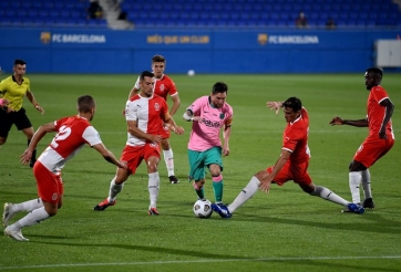 Messi lập cú đúp, Barca thắng liên tiếp dưới thời Koeman