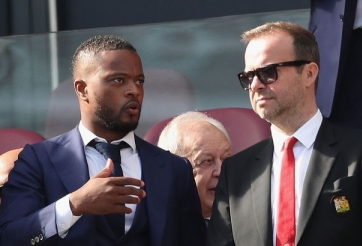 Huyền thoại MU: 'Có kẻ phá hoại United từ bên trong'