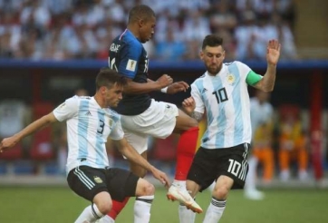 MU đón 'đàn em Messi' nhờ huyền thoại Van der Sar?