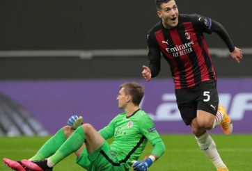 Video bàn thắng AC Milan 3-0 Sparta: Sự trở lại của nhà vua?