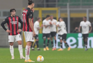 Hung thần lập hattrick, AC Milan thua trắng tại San Siro