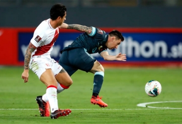 VIDEO: Messi solo từ giữa sân, biến hàng thủ Peru thành người dưng