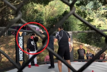 'Hậu duệ Thái Cực quyền' thua bẽ mặt sau 12 giây trước Từ Hiểu Đông