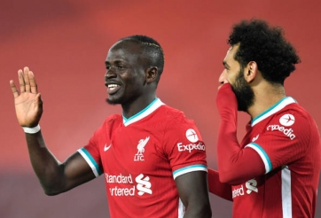 Liverpool bám sát Tottenham sau chiến thắng đậm