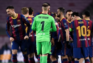 Các cầu thủ Barca không còn nói chuyện với nhau