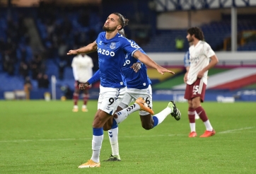 Arsenal tiếp tục chìm sâu trong khủng hoảng