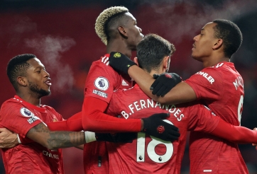 Bruno tỏa sáng, MU thắng sát nút Aston Villa