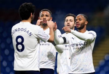 Hạ Burnley, Man City tái lập khoảng cách 3 điểm với MU