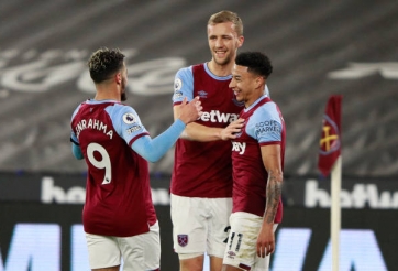 Lingard tỏa sáng giúp West Ham bám sát Chelsea