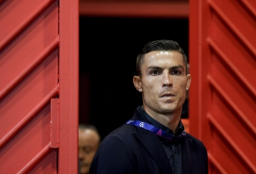 Tin chuyển nhượng MU 17/3: Đón Ronaldo miễn phí, 2 tiền vệ ra đi?