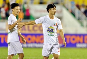 Văn Toàn lên tiếng bảo vệ đồng đội trước sức ép dư luận