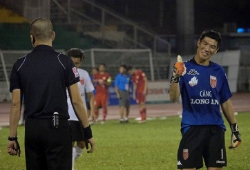 Đối diện án phạt nặng, thủ môn Long An lên tiếng xin lỗi