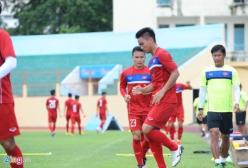Vắng nhiều cầu thủ, U20 Việt Nam chật vật luyện chiến thuật