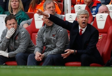 Arsenal vi phạm luật chơi ở trận hòa Man City