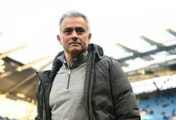 Hòa Man City, HLV Mourinho san bằng thành tích của Sir Alex
