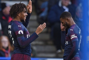 Thắng chật vật Huddersfield, Arsenal tiếp tục đứng thứ 6