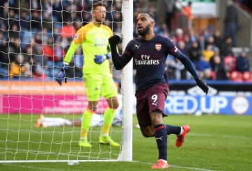 Video bàn thắng Huddersfield Town 1-2 Arsenal, vòng 26 NHA