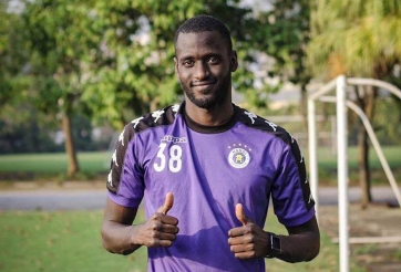 Hà Nội FC chính thức chia tay cầu thủ đầu tiên