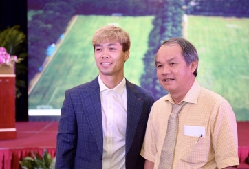 Bầu Đức: 'Tôi tin sau khi có vợ Công Phượng sẽ thi đấu tốt'