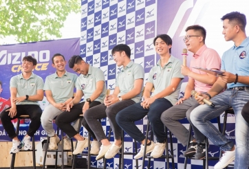 Xuân Trường, Văn Toàn có động thái làm ấm lòng NHM