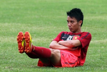 Tuyển thủ ĐTQG Việt Nam giải nghệ