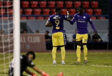 Đội vừa thăng hạng chiêu mộ 2 họng pháo của Hà Nội FC?