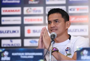 Kiatisak quyết tìm ra 'căn bệnh' kỳ lạ của lứa Công Phượng