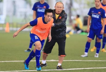 Cựu HLV ĐT Việt Nam: 'Văn Quyết chưa chắc được trọng dụng'