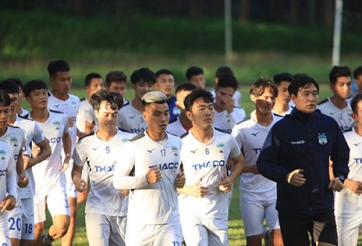 Vắng Công Phượng, HAGL thua thảm hại ở trận ra quân
