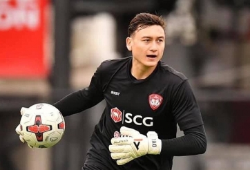 Văn Lâm lại 'ngồi chơi xơi nước' trong thời gian dài