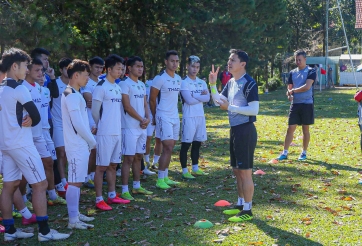 Chưa đá V-League, Kiatisak đã nhận niềm vui lớn tại HAGL