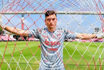 Muangthong Utd chính thức kiện Đặng Văn Lâm lên FIFA