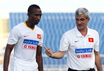 Cựu sao nhập tịch ĐTVN bất ngờ trở lại V-League