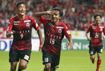 VIDEO: 'Cầu thủ số 1 Thái Lan' nổ súng ở ngày khai màn J-League