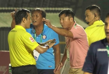 HLV Lê Huỳnh Đức lên tiếng về trọng tài