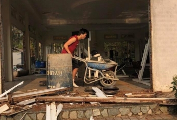 Tuấn Anh bất ngờ 'đóng vai' phụ hồ