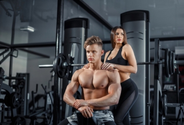 Những tư thế tập gym hiệu quả cho các cặp đôi yêu nhau